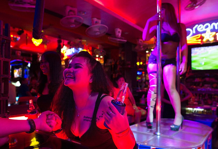 nightclubs and pickup bars in thailand