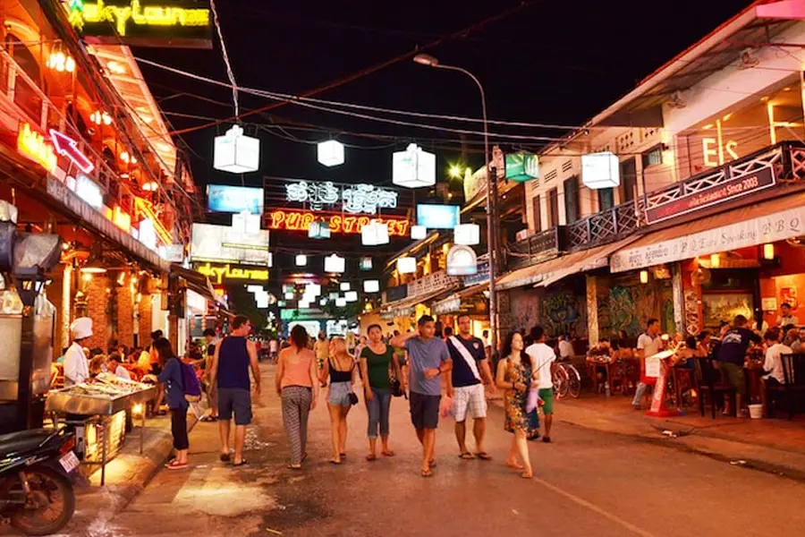 Siem Reap Streets to find hookers
