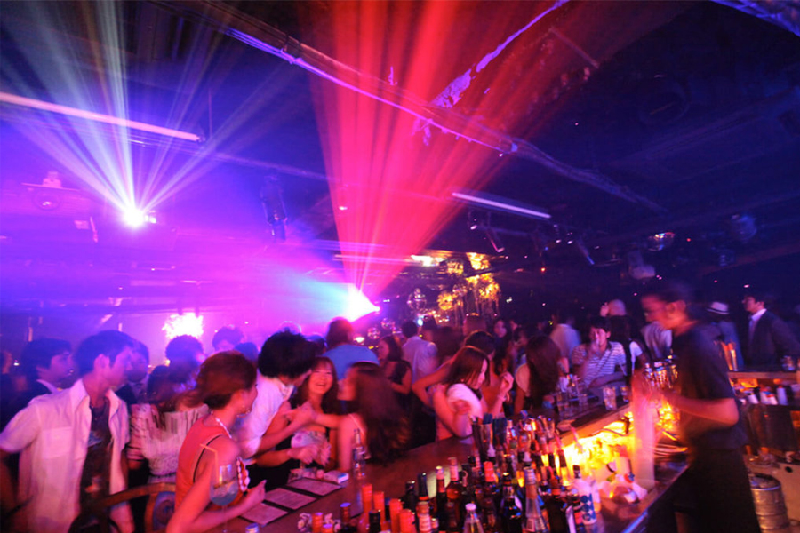 Nightclubs and Pickup Bars in Japan