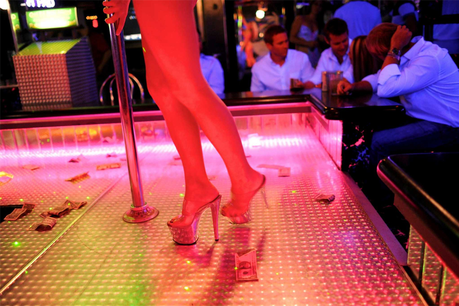 Strip Clubs paris sex
