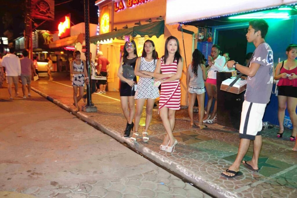 Street-Hookers-in-Angeles-City