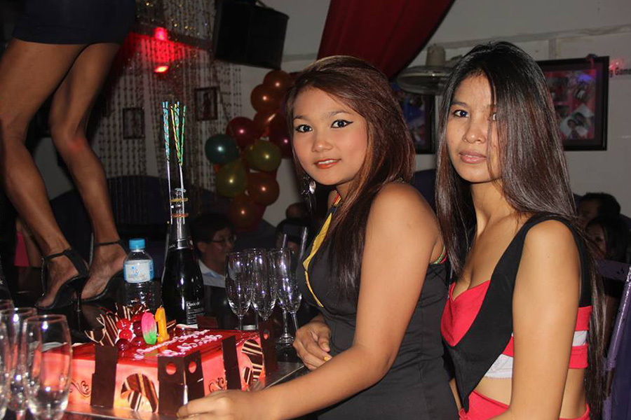 Girly Bars in Phnom Penh